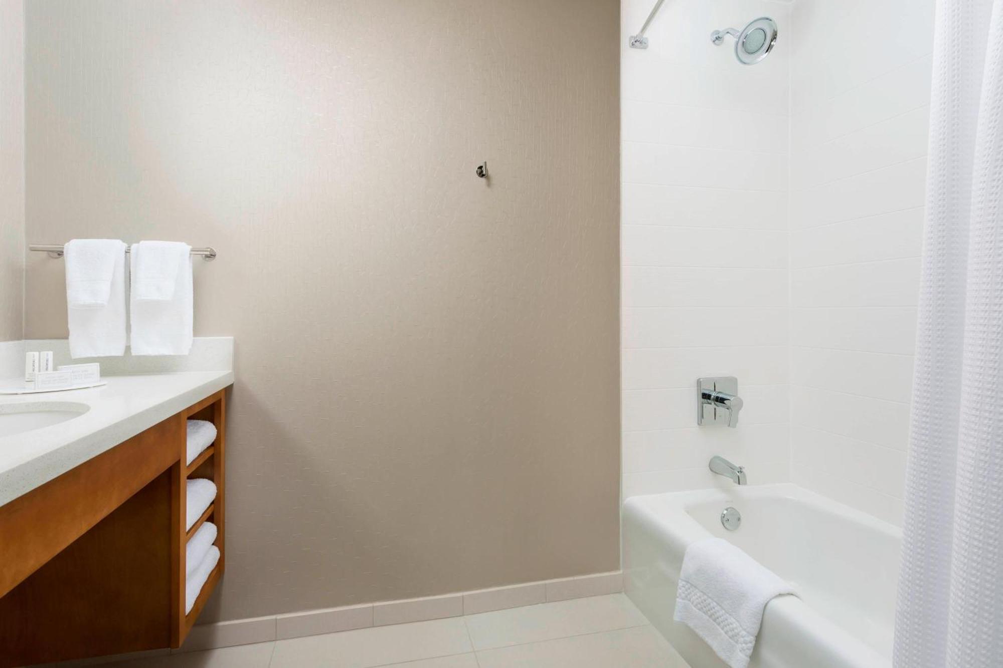 Springhill Suites By Marriott San Diego Mission Valley Dış mekan fotoğraf